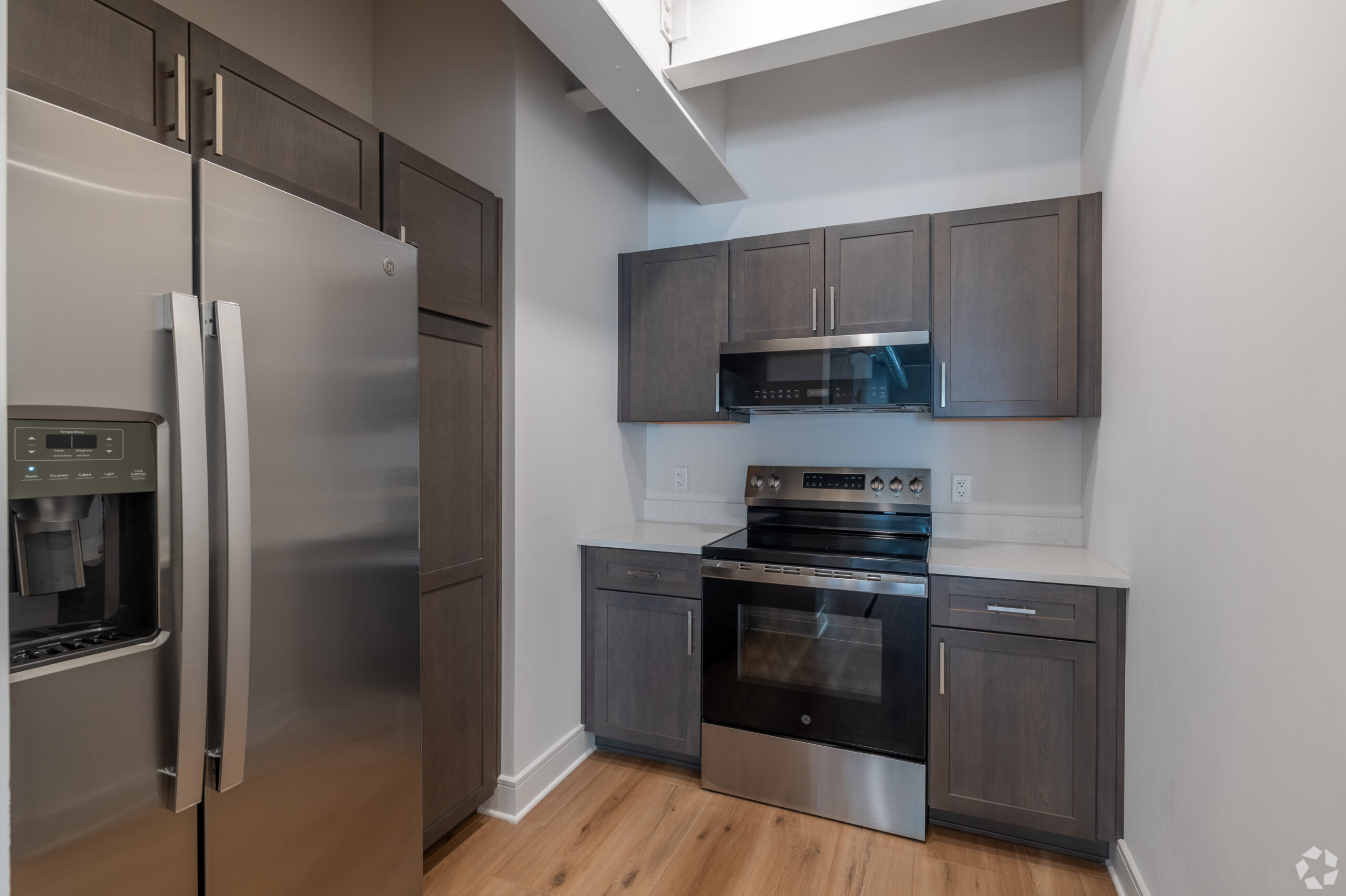 2BR - Dual BA - 995SF